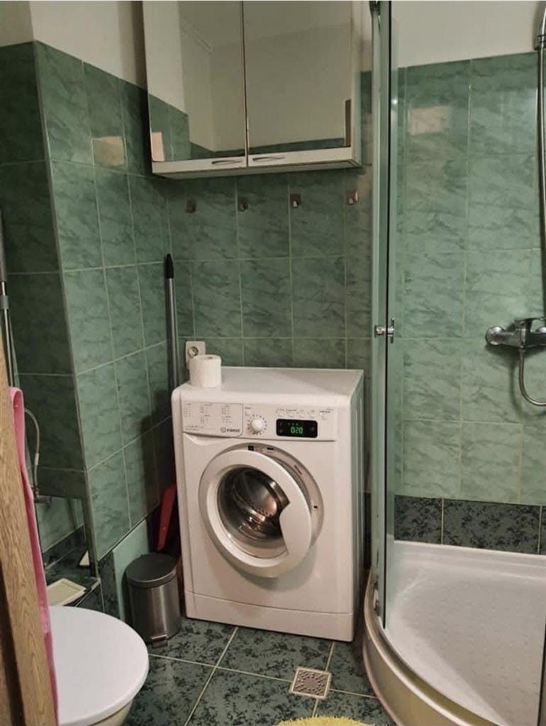 Mobilat si utilat modern in bloc anvelopat