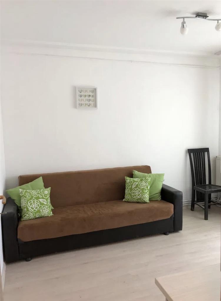 Mobilat si utilat linga Casa tineretului