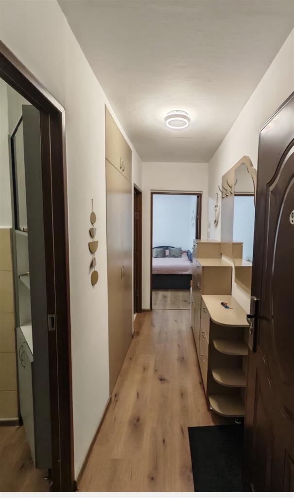 Decomandat cu centrala propie, model mare