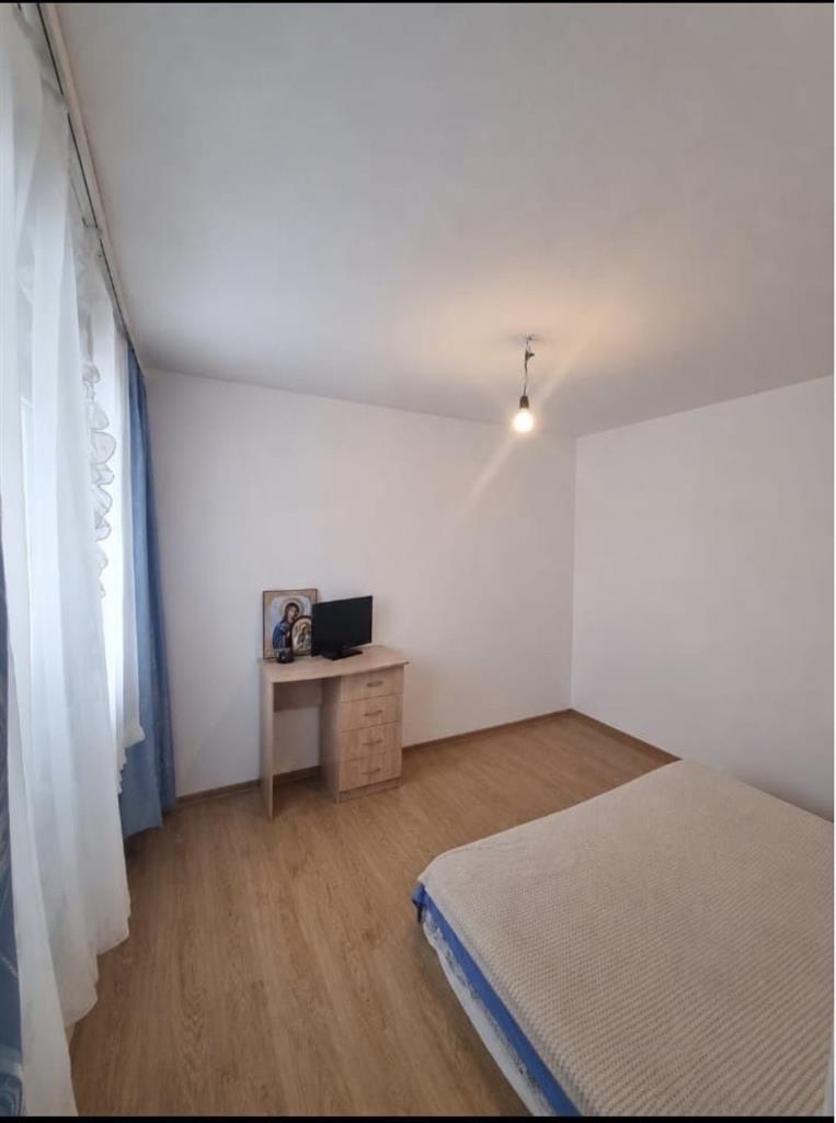 Apartament 2 camere amenajat, linga piata Doina
