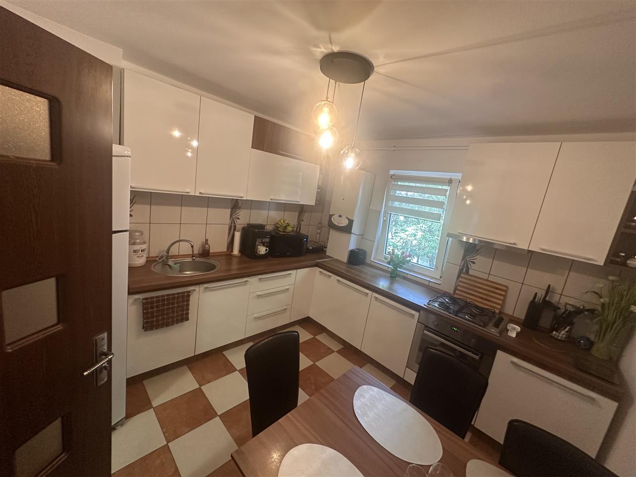 Decomandat Et 3/4 cu 2 bai si 2 balcoane linga parcul Clabucet