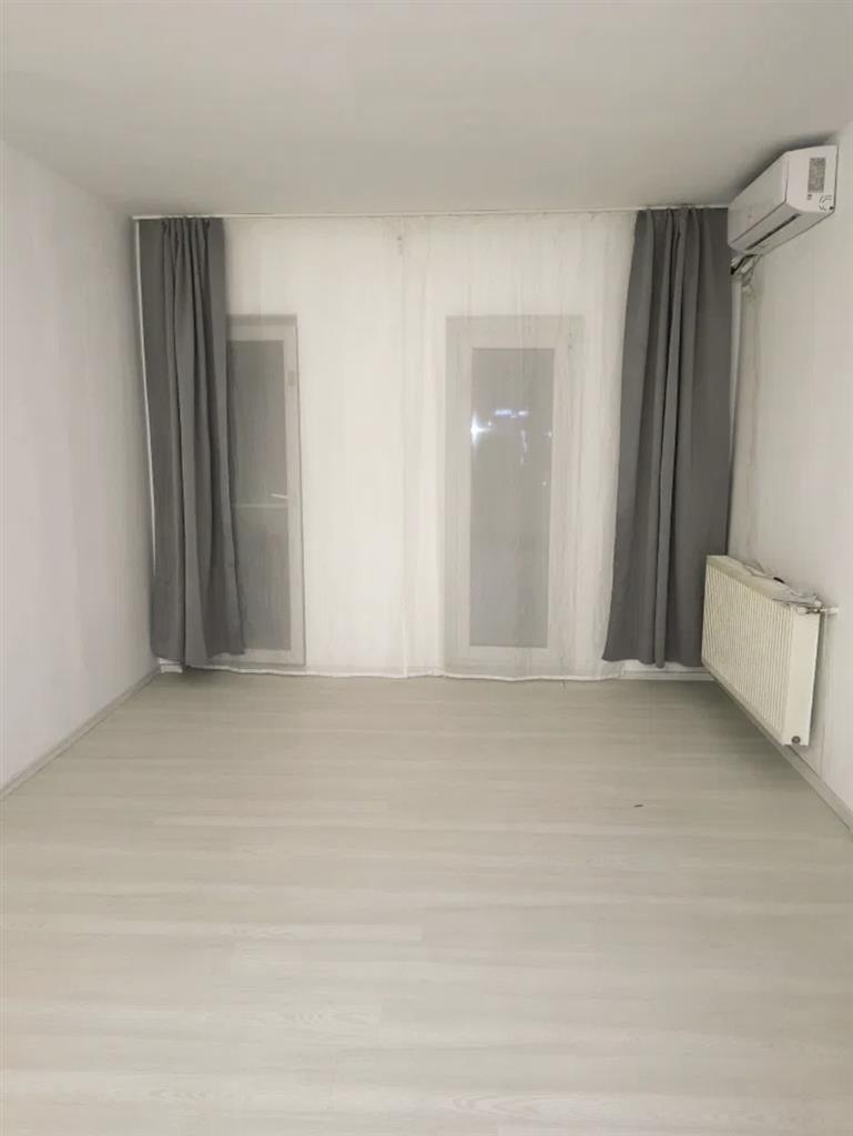 Mobilat si utilat in bloc din 2010 cu loc de parcare inclus