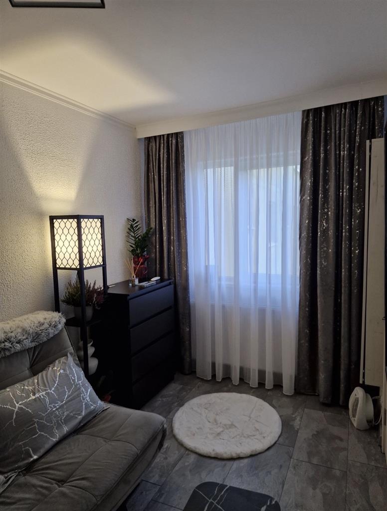 Mobilat si utilat modern la etajul 2 linga Piata Doina