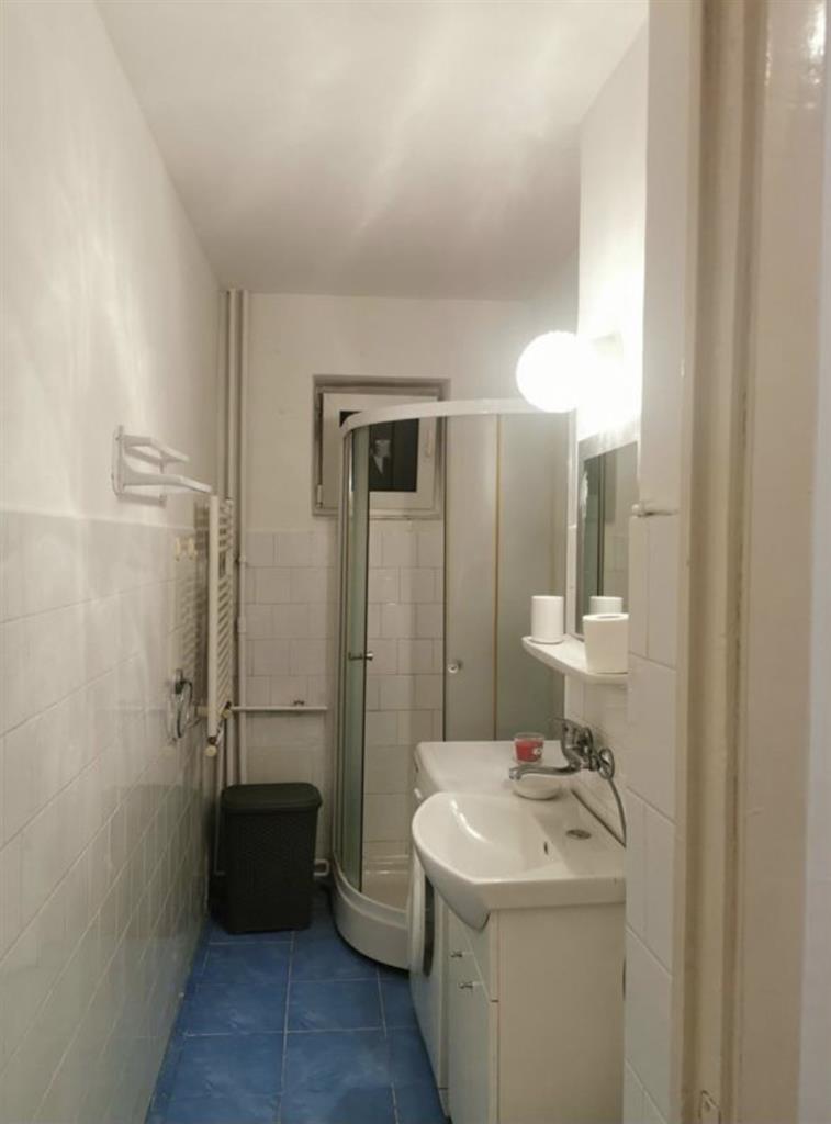 Apartament cu 4 camere cu centrala propie