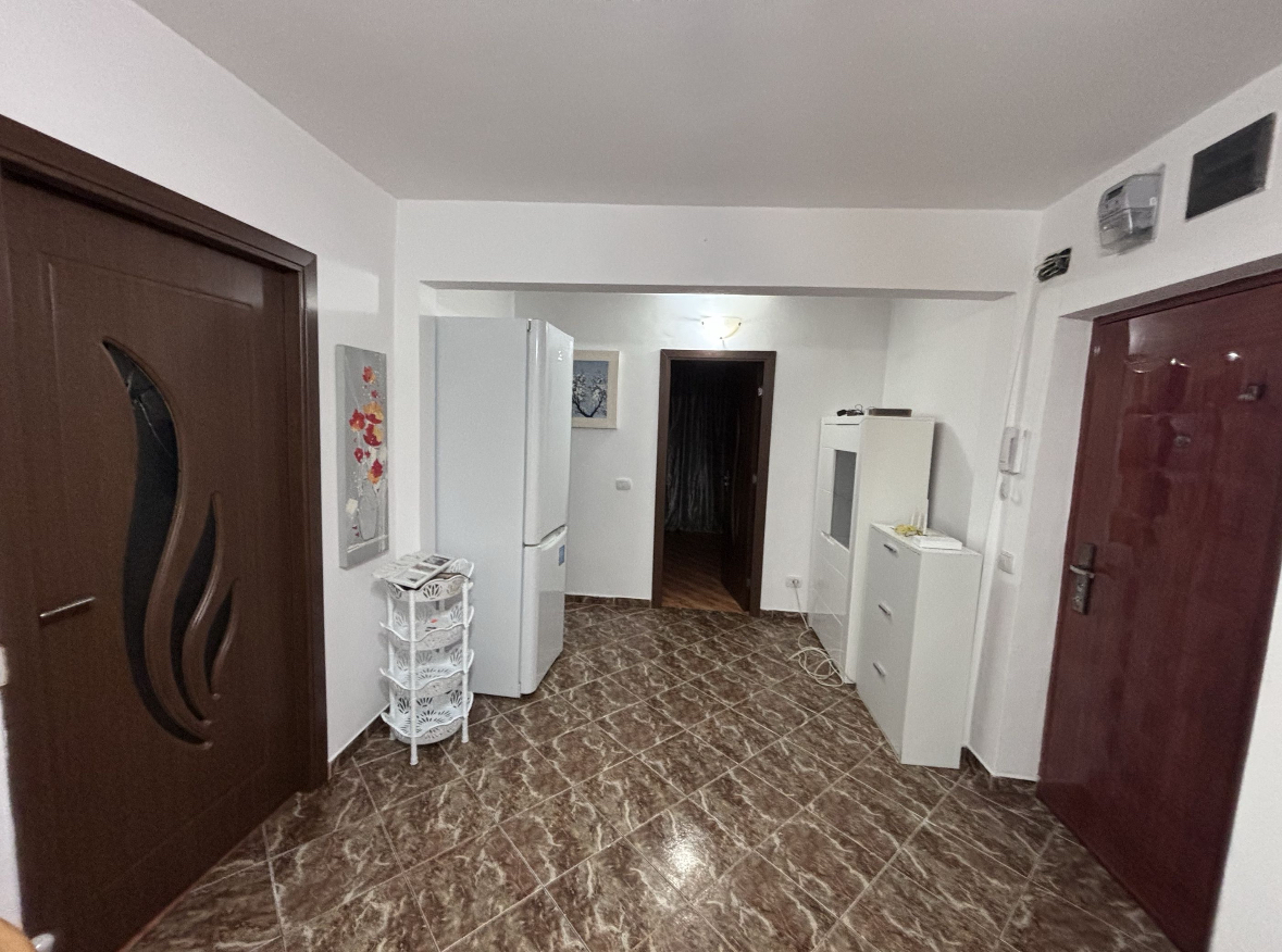 Decomandat in bloc anvelopat, mobilat si utilat aproape de City Mall