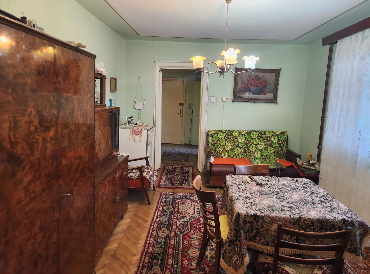 Etaj 1 cu centrală propie lingă Piața Doina
