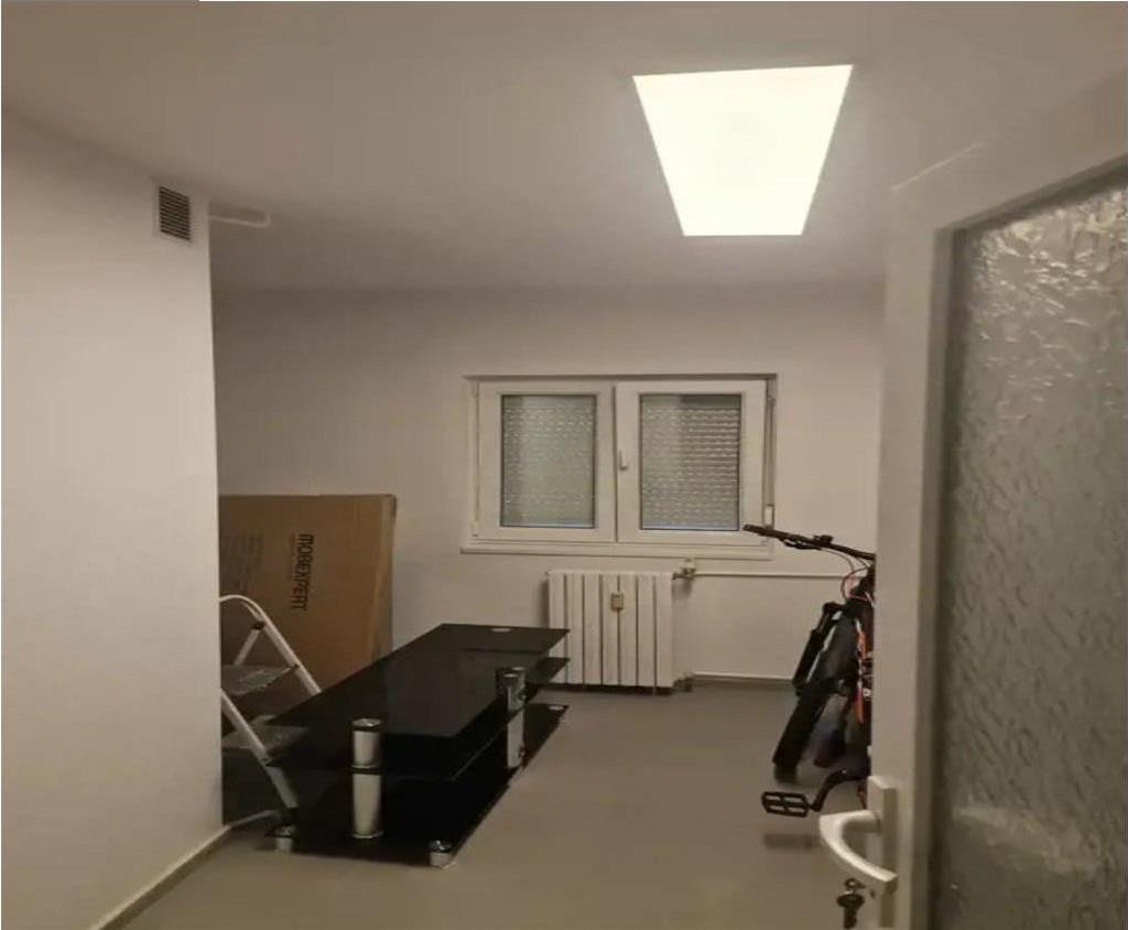 Renovat complet nou la etajul 2 în bloc din 2002