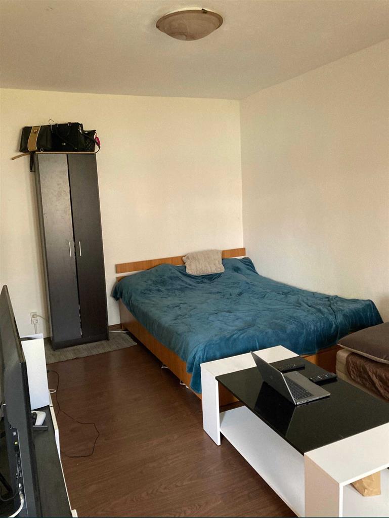 Mobilat și utilat în bloc anvelopat  cu baie și bucătărie din construcție