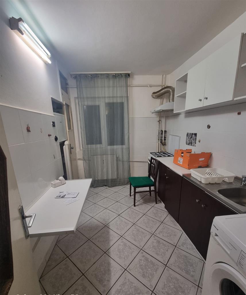 Parter înalt cu centrală propie