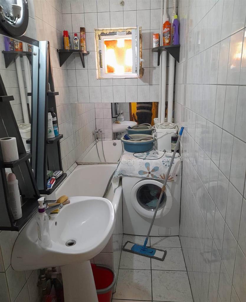 Etaj 2 în bloc anvelopat, lingă Mall