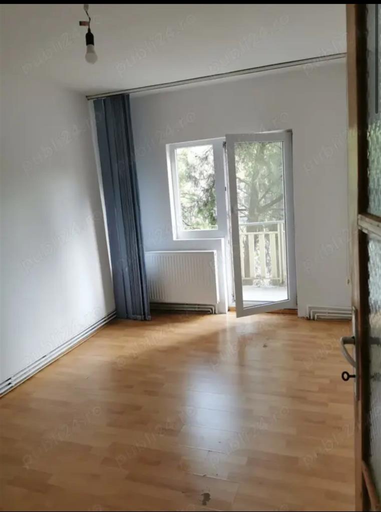 Decomandat la etajul 1 cu 2 băi și 2 balcoane, lingă Generală 30