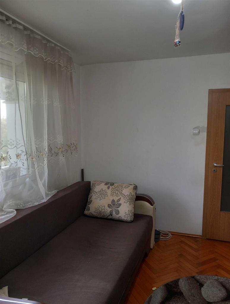 Amenajat complet cu centrală propie, lingă Piața Doina