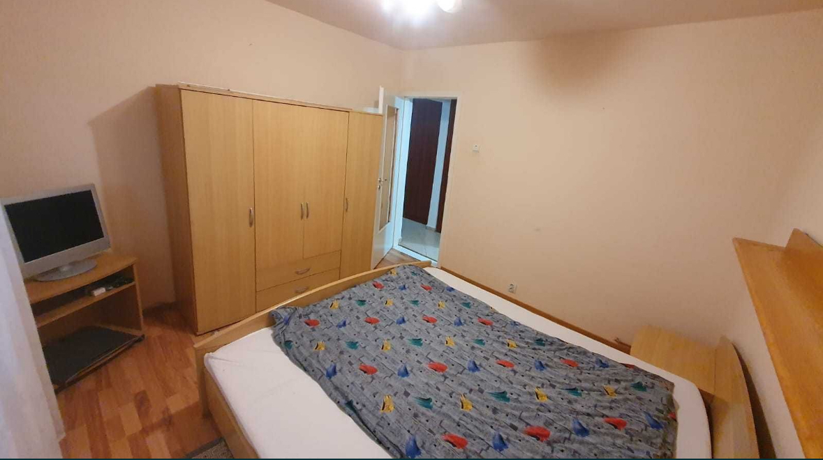 Decomandat cu garaj inclus în preț, lingă Piața Verde
