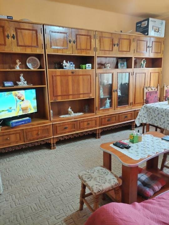 Etaj 1 in bloc de caramida cu centrala propie