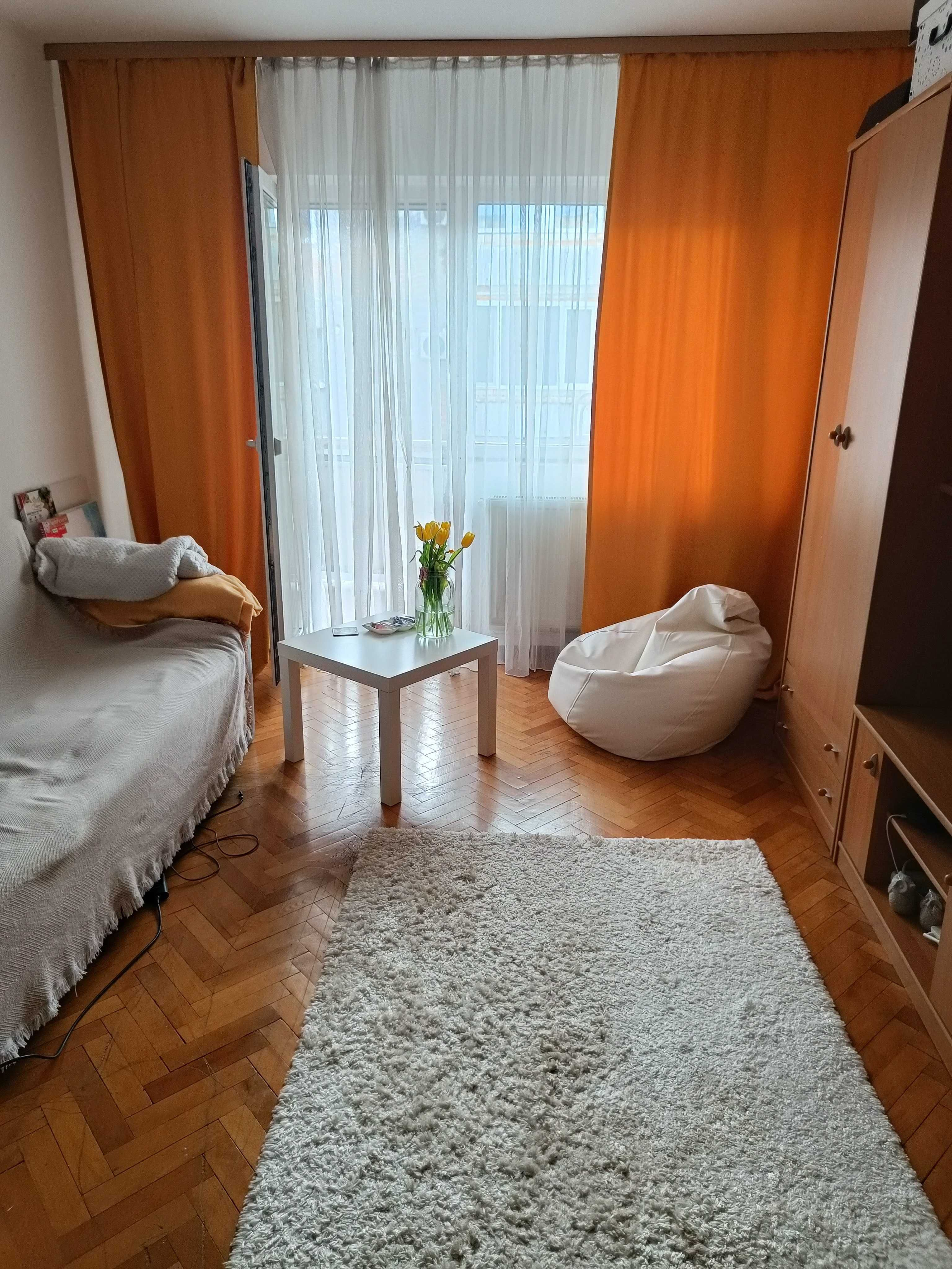 Decomandat, model mare cu centrala propie la etajul 3 - Timisoara