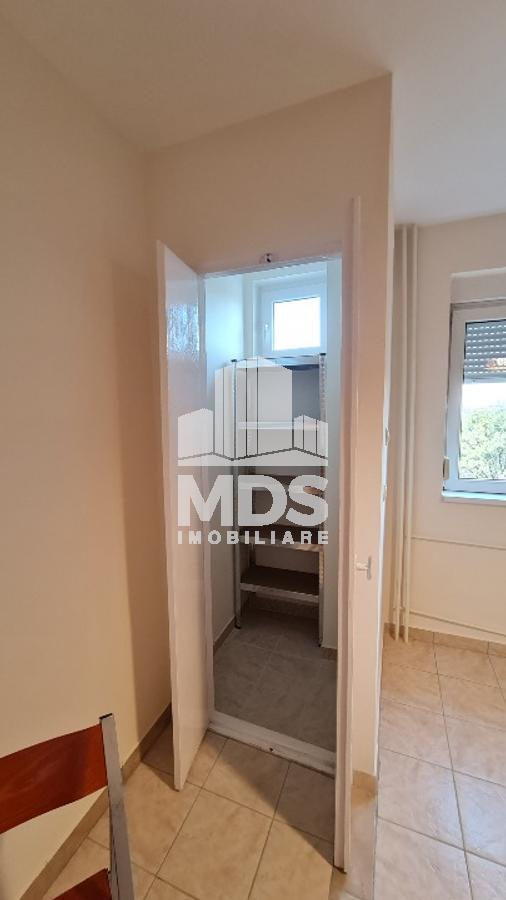 3 camere etaj intermediar linga Sala OIimpia - Timisoara