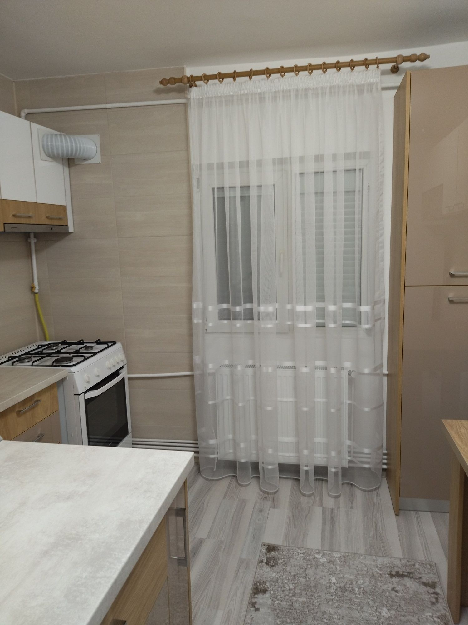 Model mare de 60 mp la etajul 3 linga Shopping City