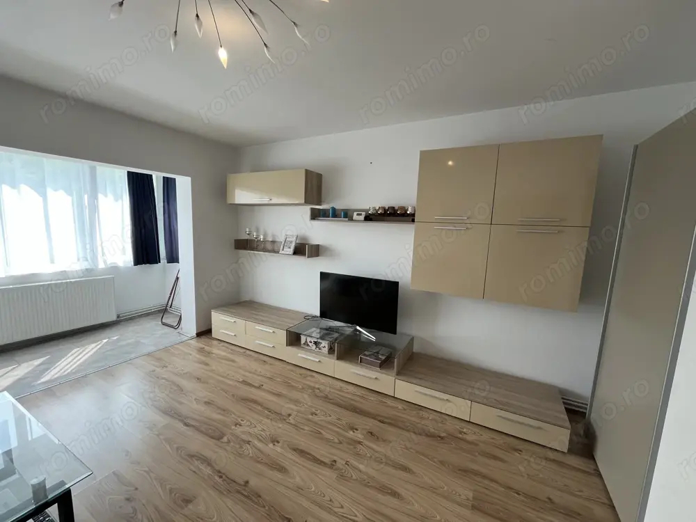 Mobilat si utilat complet cu 2 balcoane, linga Shopping City