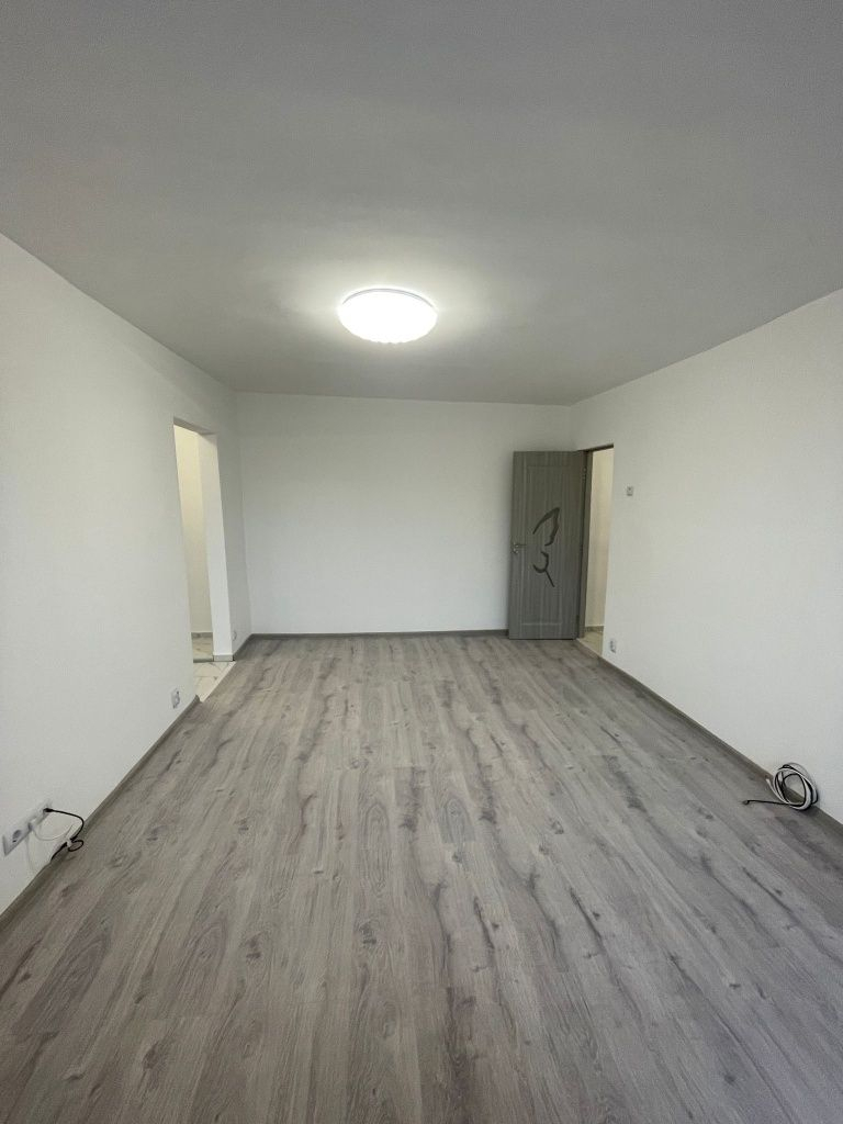 Renovat recent în bloc anvelopat termic
