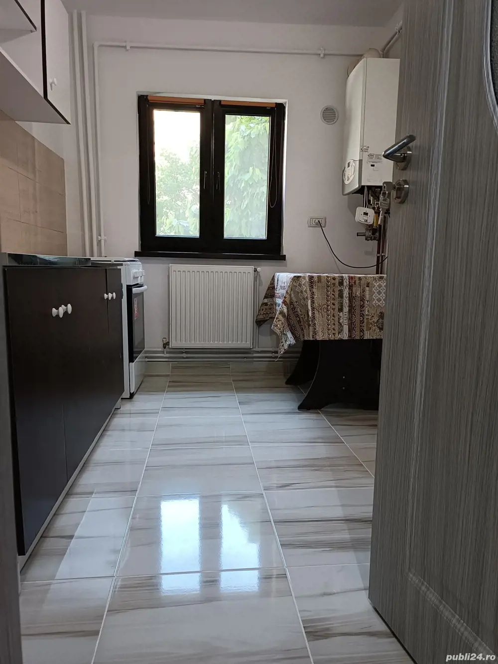 Mobilat si utilat modern in bloc anvelopat termic