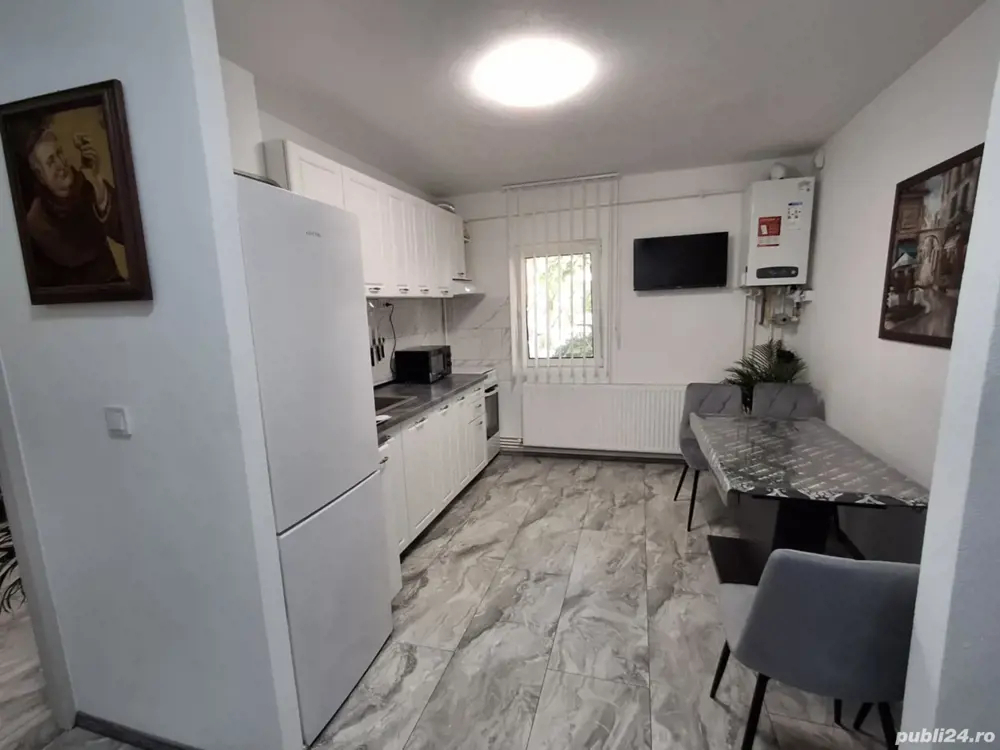 Mobilat si utilat linga parcul Clabucet