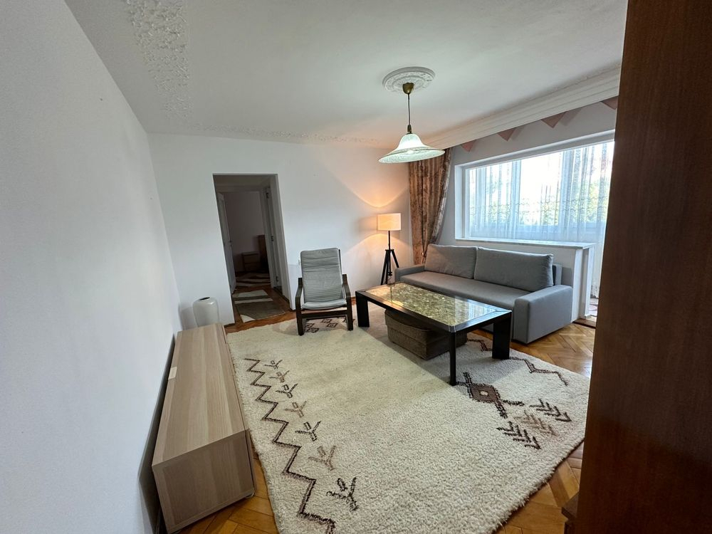 Etaj 1 în bloc anvelopat, lingă Nora