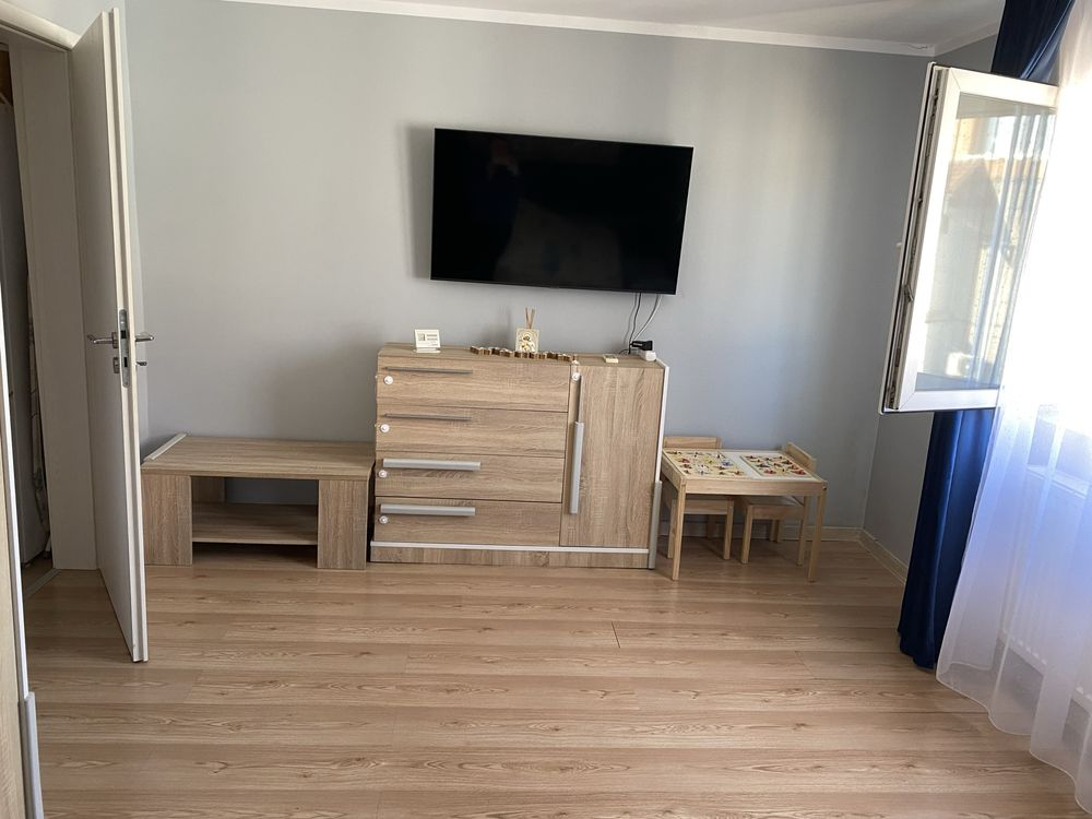 Decomandat cu 2 balcoane, mobilat și utilat