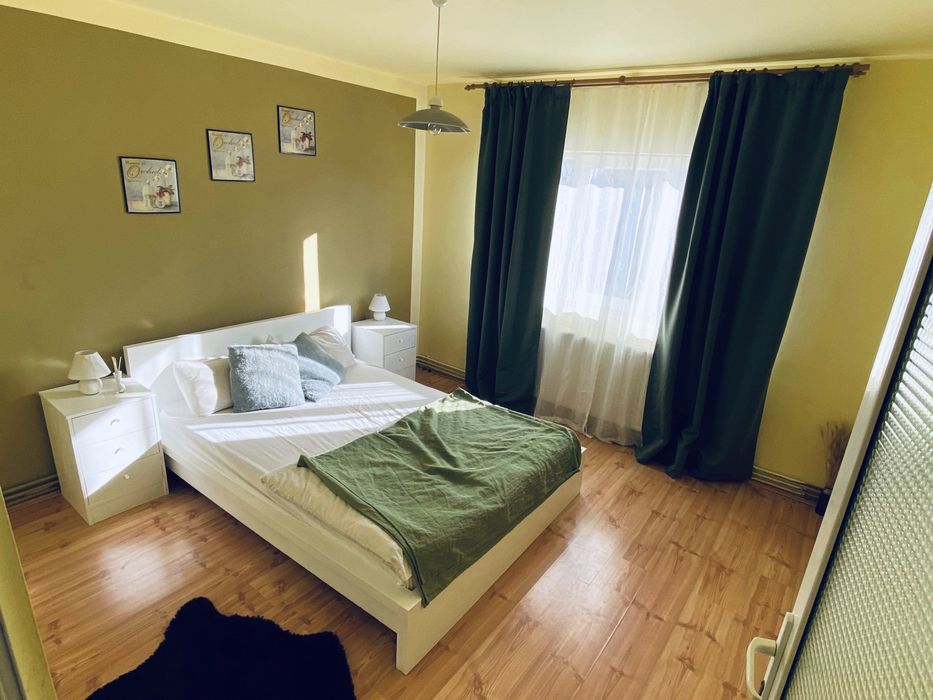 Modificat în 3 camere, mobilat și utilat