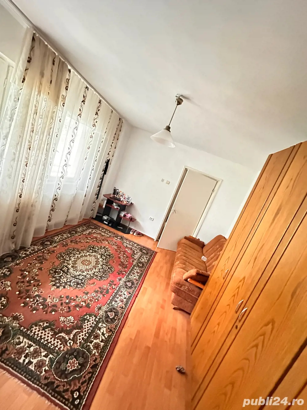 Mobilat si utilat cu centrala propie in bloc anvelopat