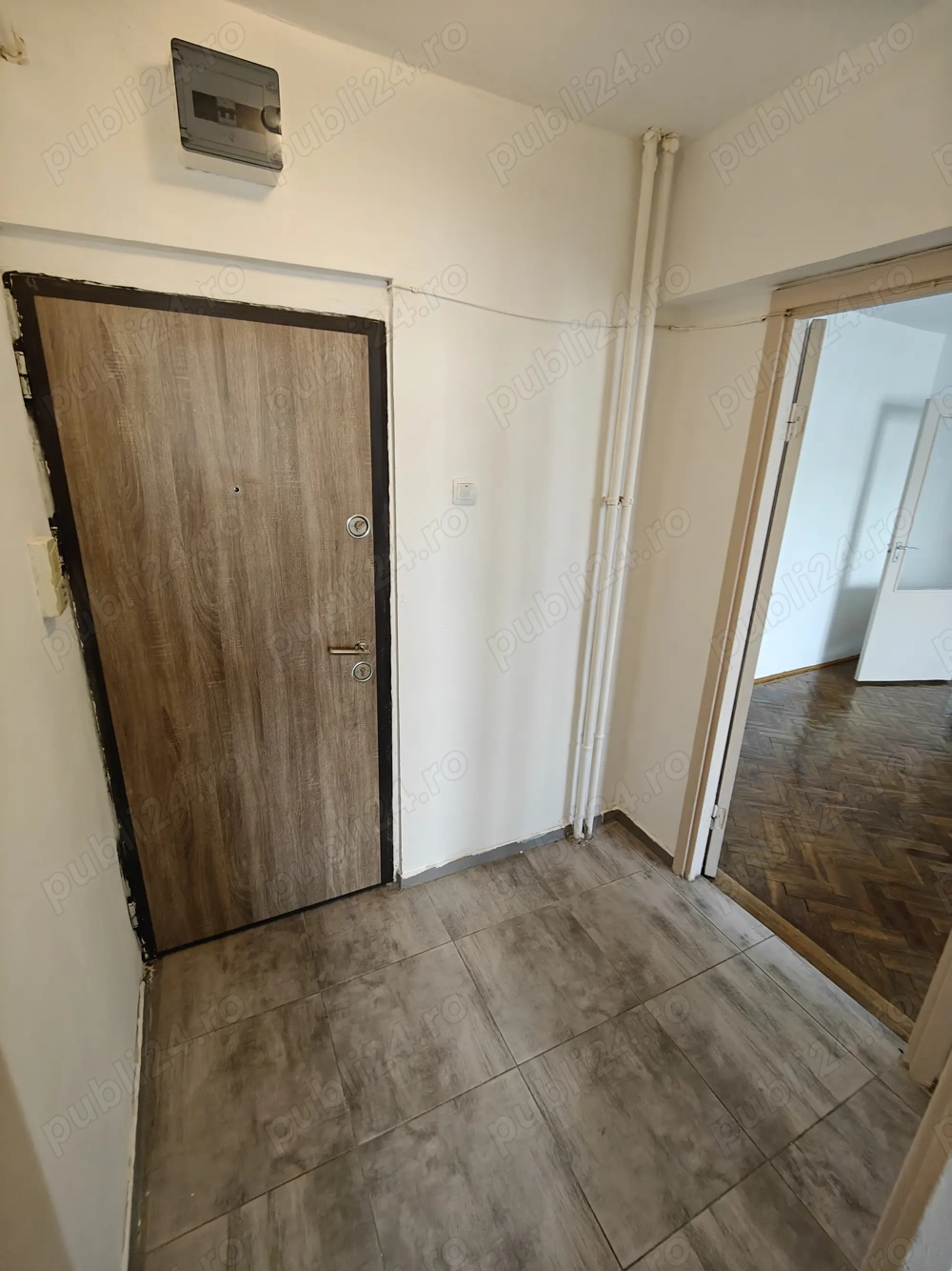 Renovat cu centrala propie in bloc anvelopat, linga Nokia