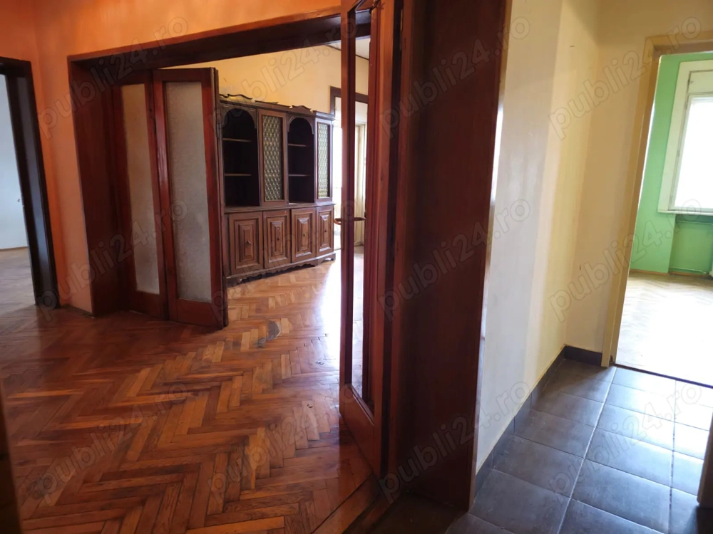 Apartament cu 4 camere cu 2 bai, ultracentral
