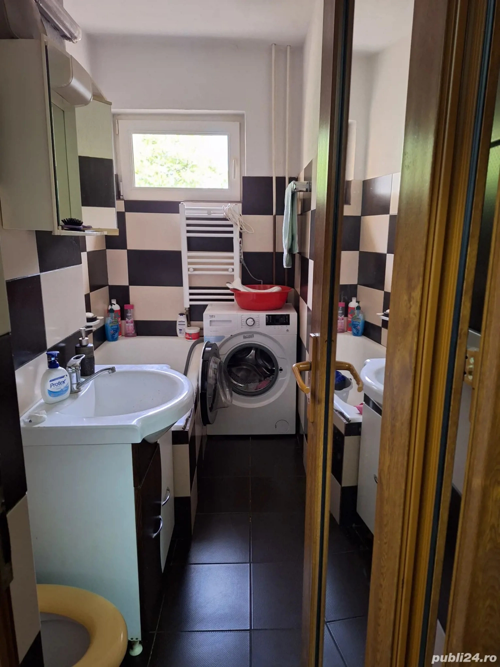 Apartament cu 3 camere in bloc anvelopat termic