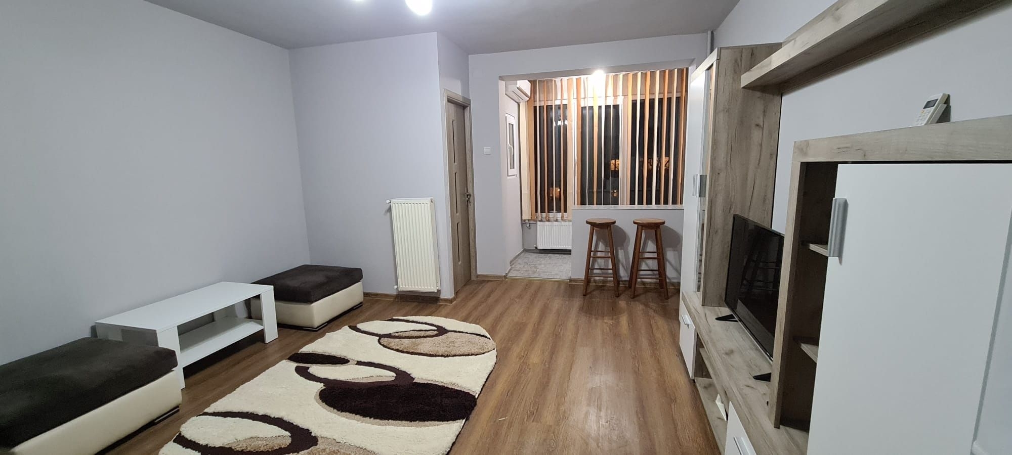 Mobilat si utilat aproape de Piata 700