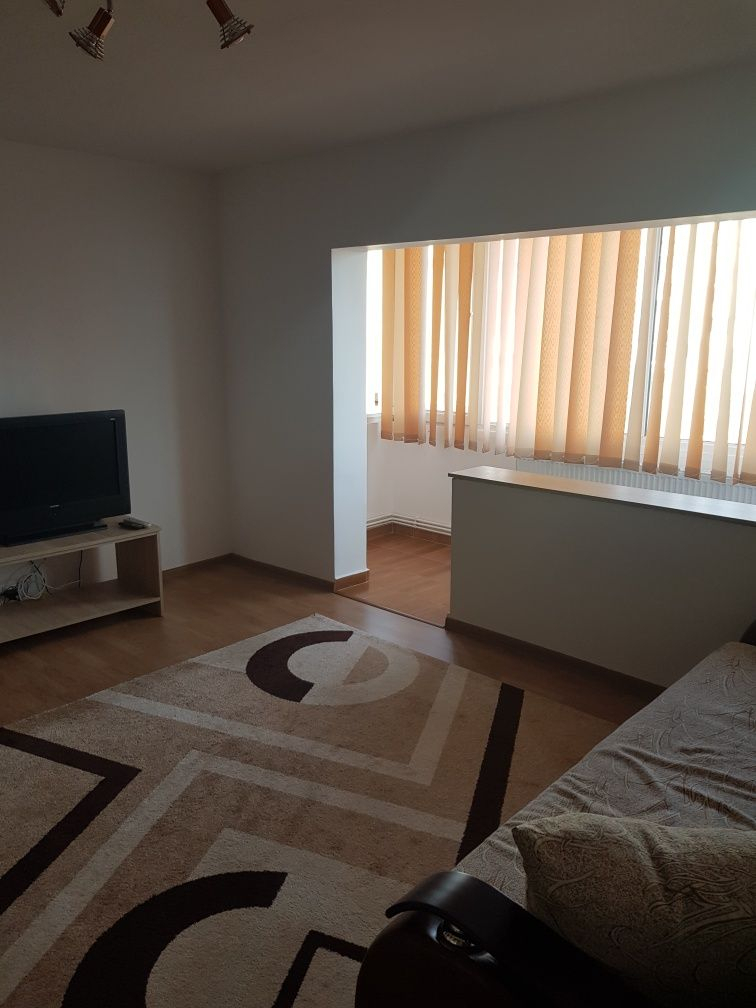 Etaj 2 în bloc anvelopat lingă parcul Bucovina