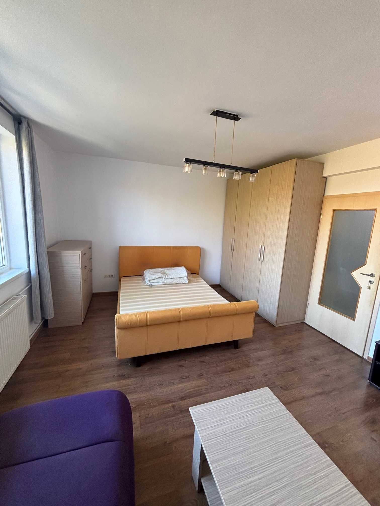 Mobilat si utilat complet in bloc anvelopat