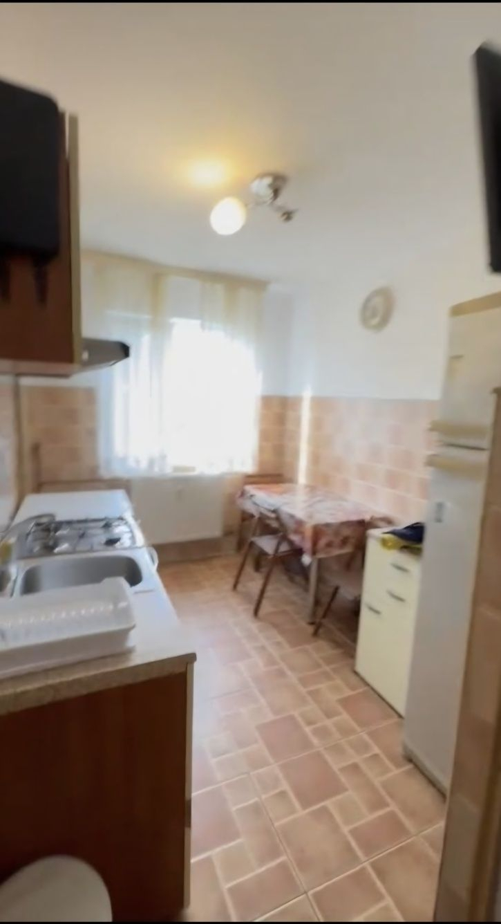 Mobilat si utilat, linga piata Doina