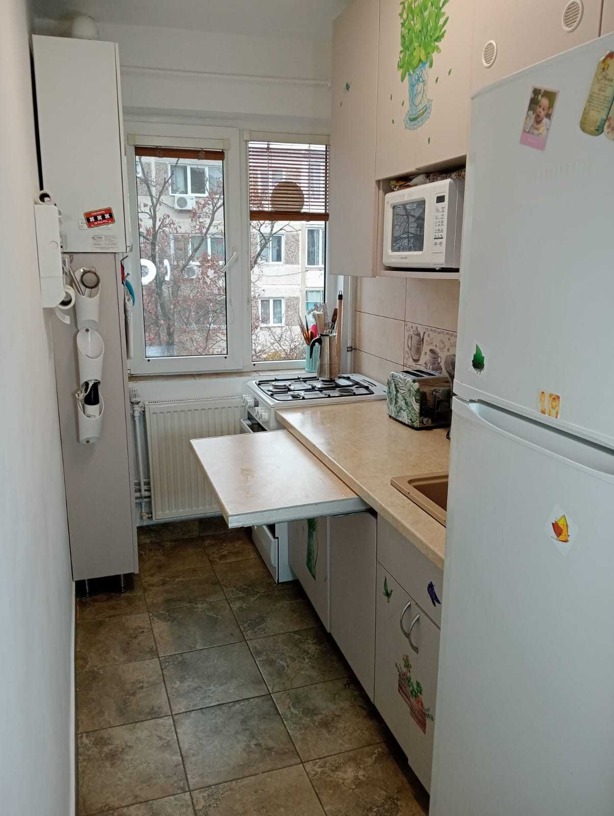 Apartament cu 3 camere cu centrala propie in Dacia