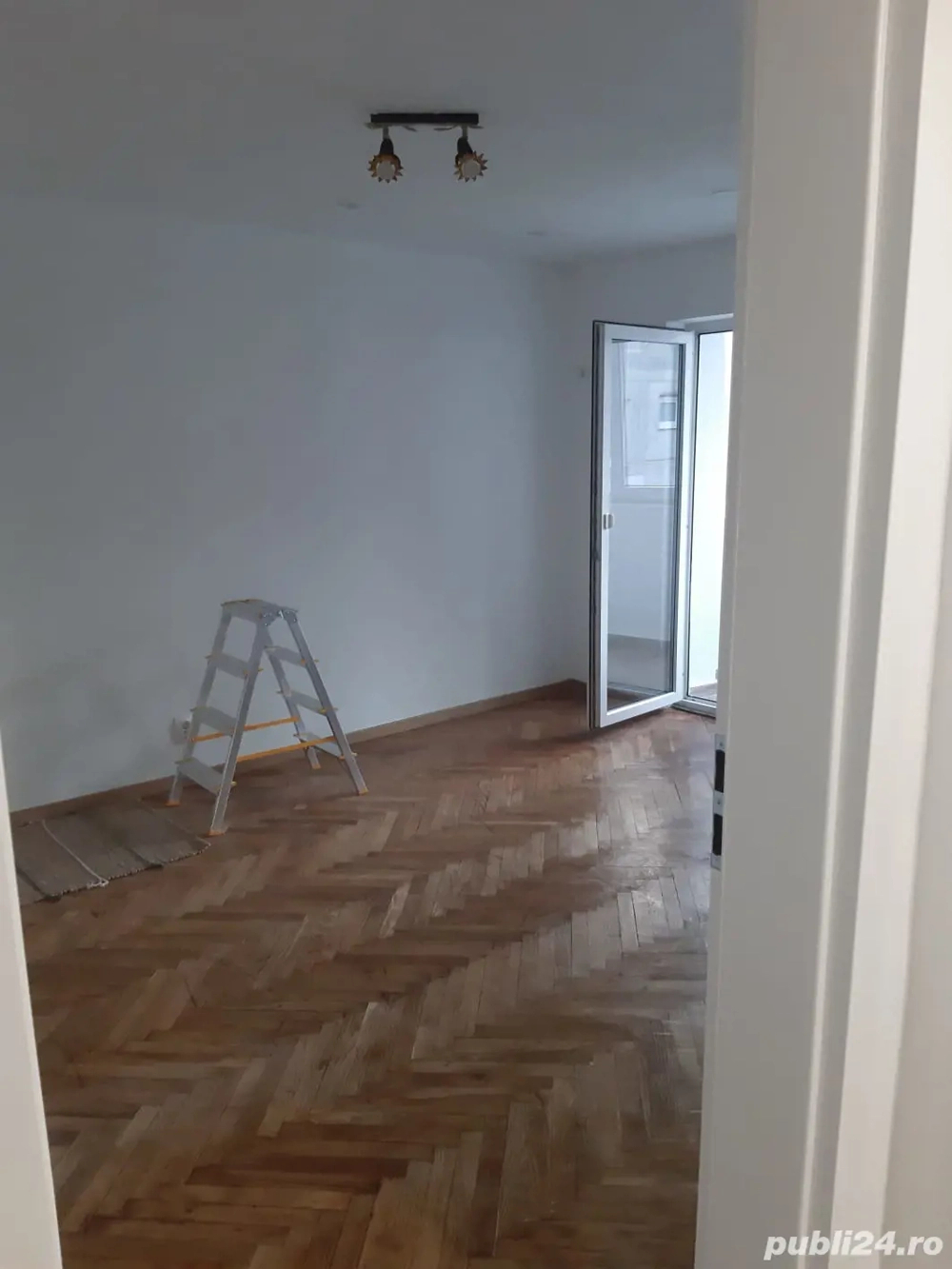 Amenajat complet in bl izolat la et 3 aproape de City Mall