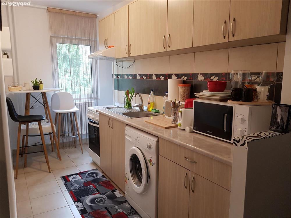 Etaj 1, 42 mp cu centrala propie in Bucovina