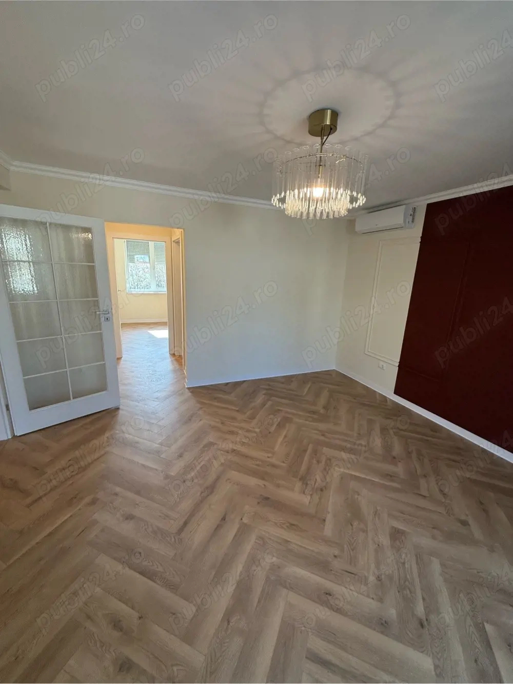 Model mare, etaj 1, recent renovat in Balcescu