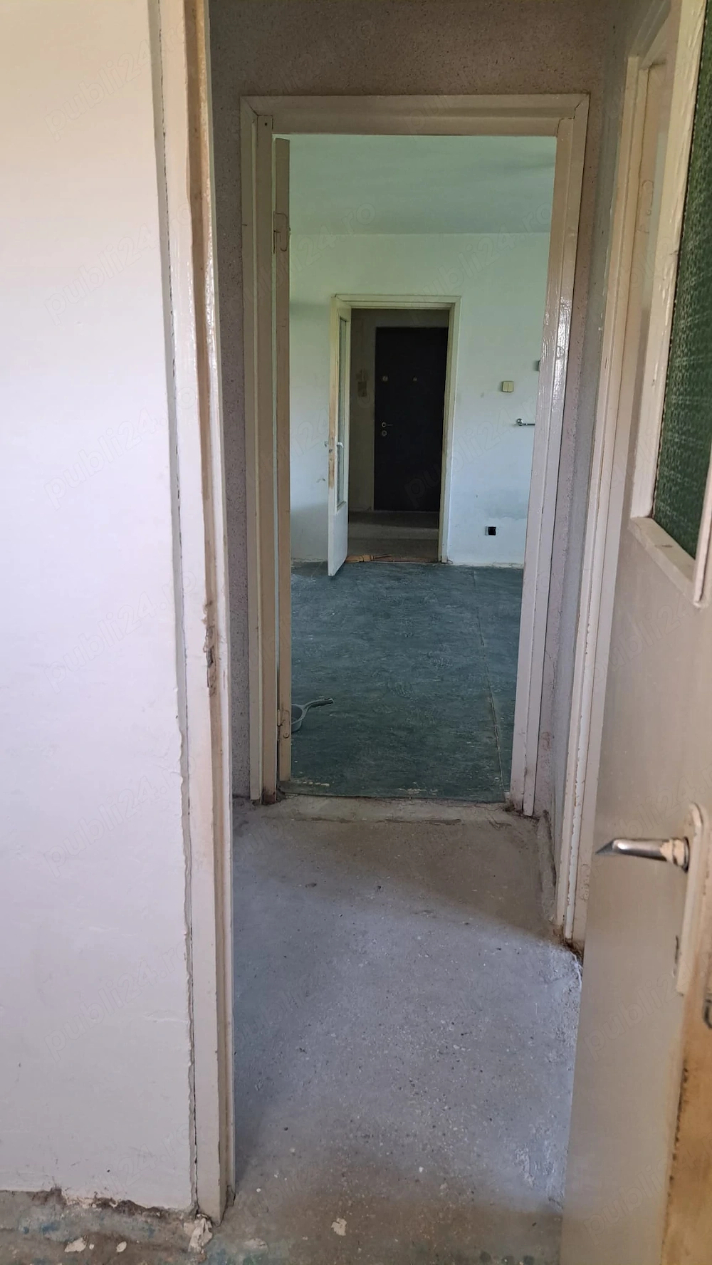 Confort 1 in bloc anvelopat la 500 m de Mall