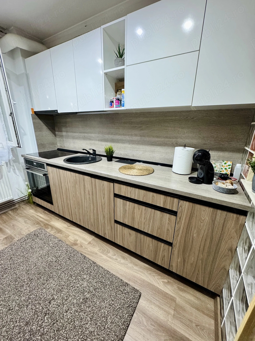 Mobilat si utilat modern la etajul 1 linga Shopping City