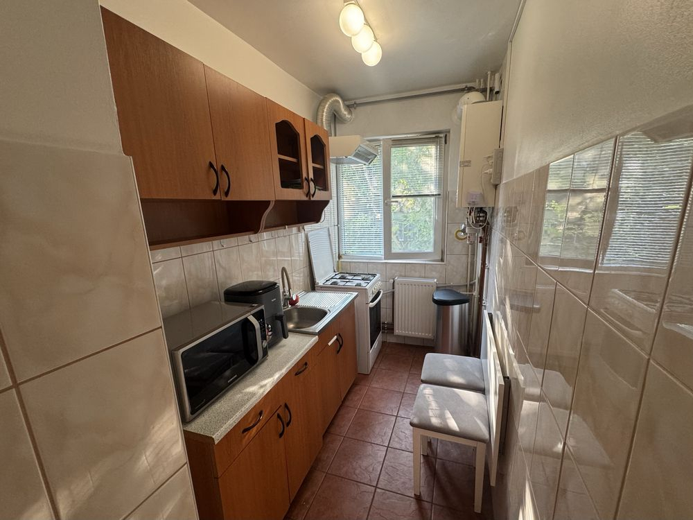 2 camere cu centrala propie etaj intermediar