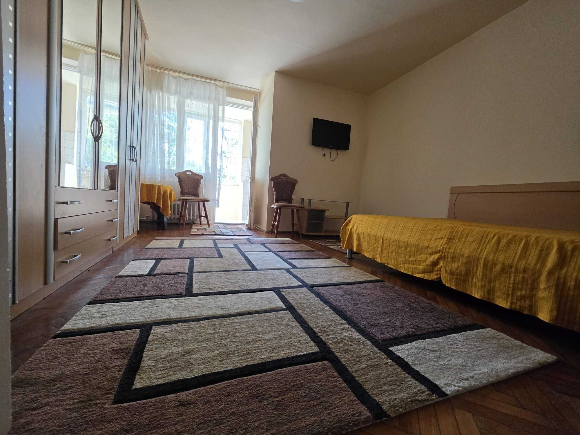 Apartament 1 camera in bloc de caramida