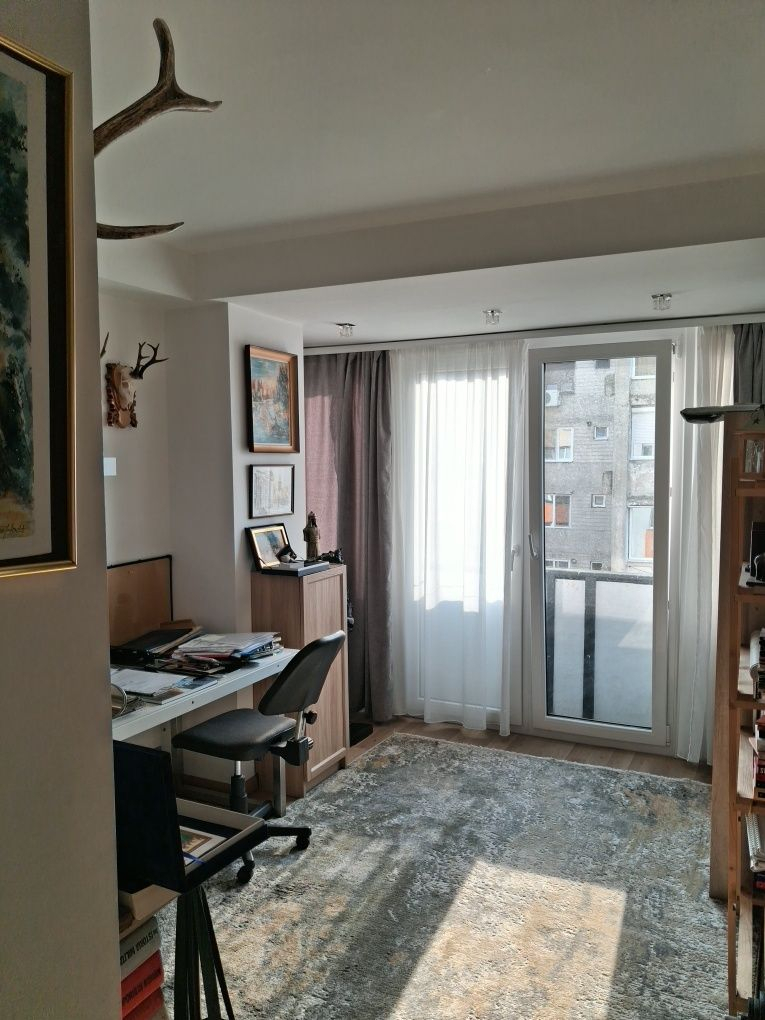 3 camere cu 2 bai, 88 mp utili, etaj intermediar