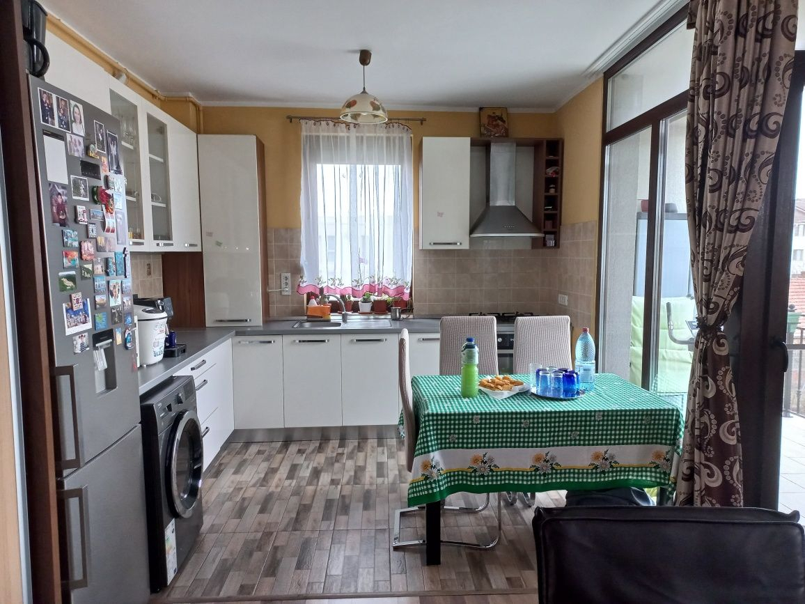 Mobilat si utilat in bloc nou linga Sud Plazza