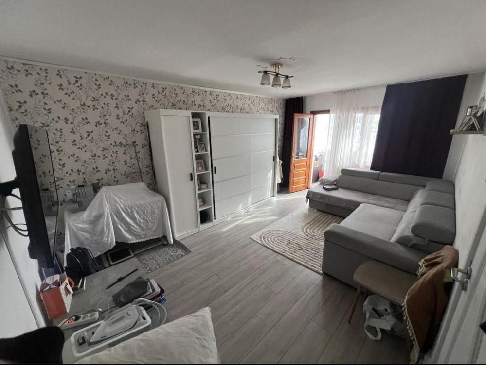 Decomandat cu 2 bai, 2 balcoane, mobilat si utilat