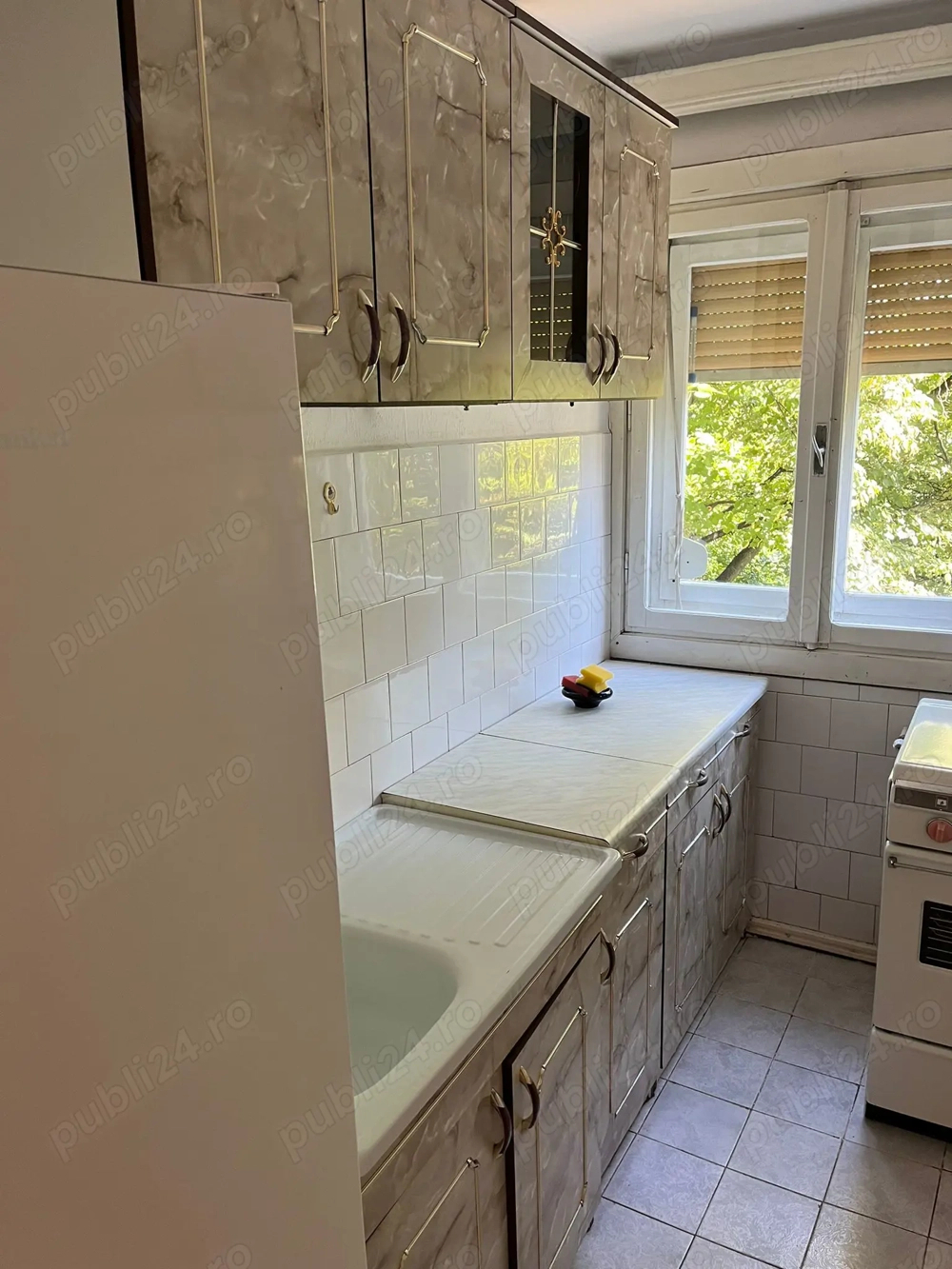 3 camere etaj 2 linga Iulius Mall