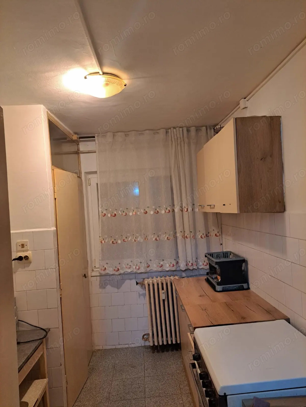 2 camere etaj intermediar in bloc anvelopat