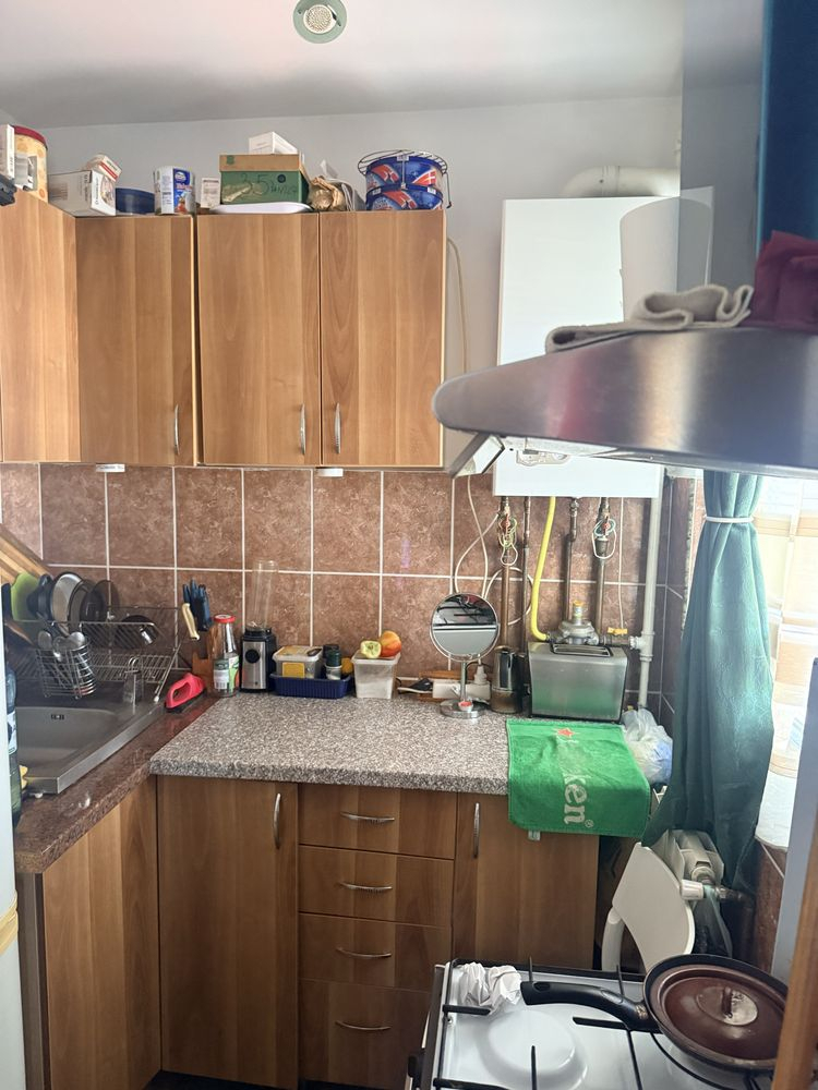 Etaj 1 cu centrala propie, baie si bucatarie
